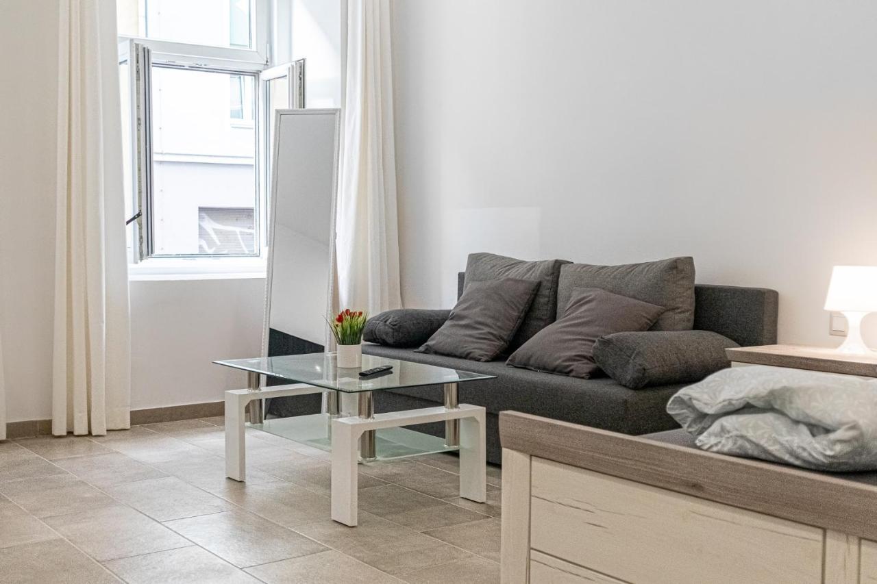 9 Min From City Center - Beautiful Studio Near U1 Reumannplatz Wenen Buitenkant foto