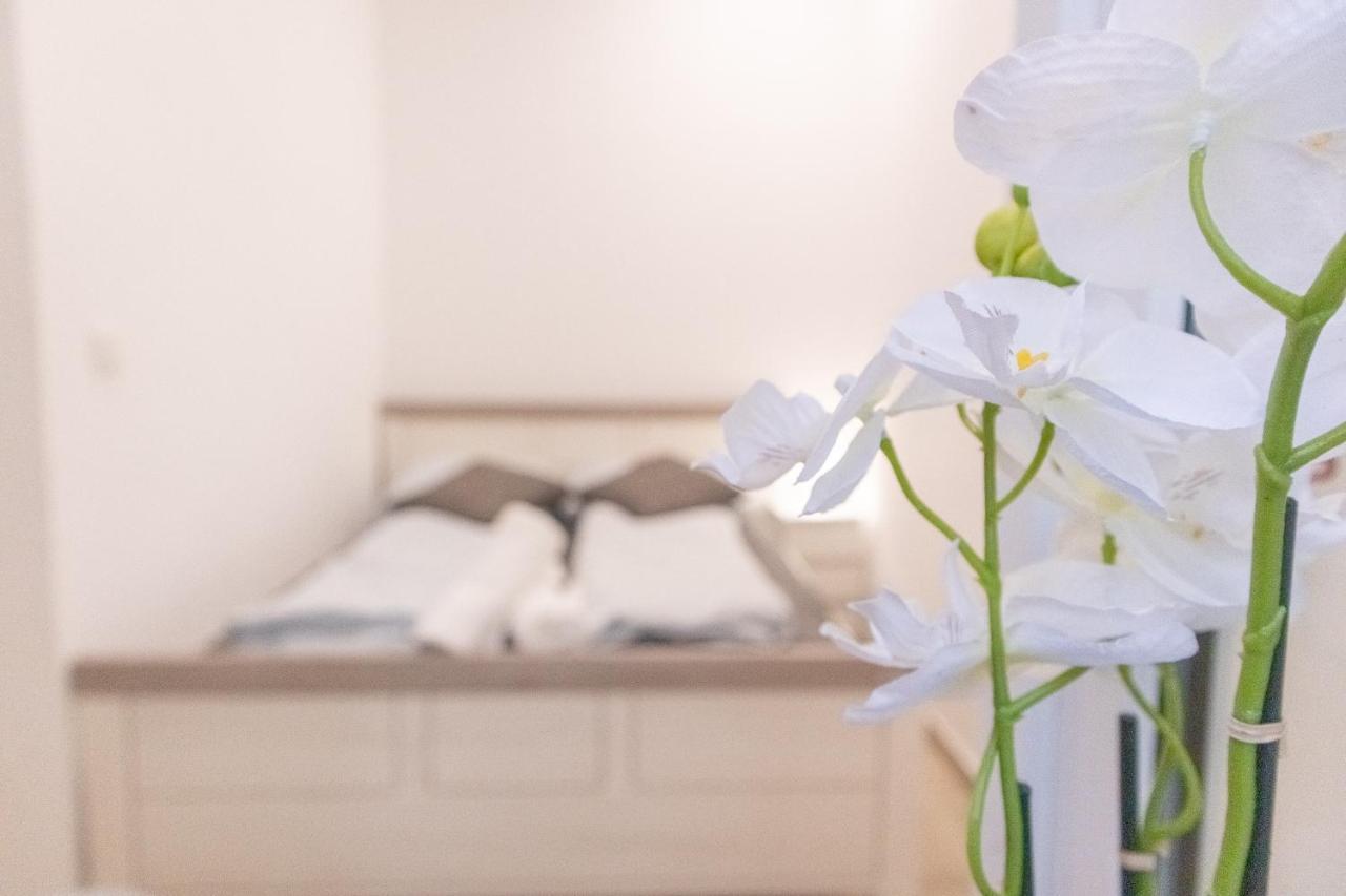 9 Min From City Center - Beautiful Studio Near U1 Reumannplatz Wenen Buitenkant foto