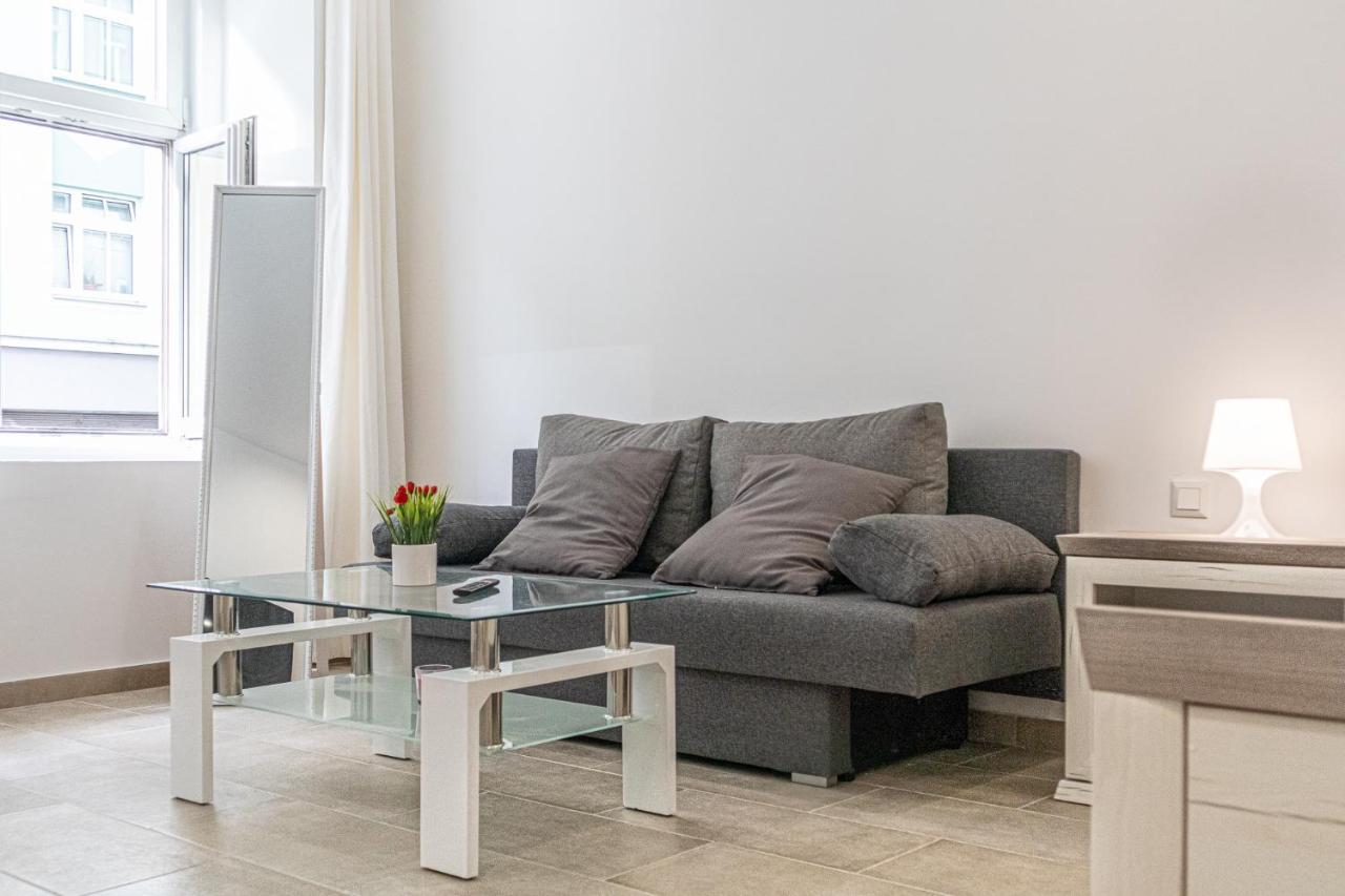 9 Min From City Center - Beautiful Studio Near U1 Reumannplatz Wenen Buitenkant foto