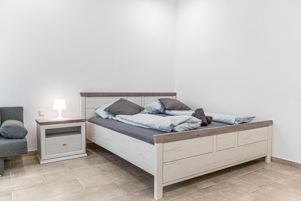 9 Min From City Center - Beautiful Studio Near U1 Reumannplatz Wenen Buitenkant foto