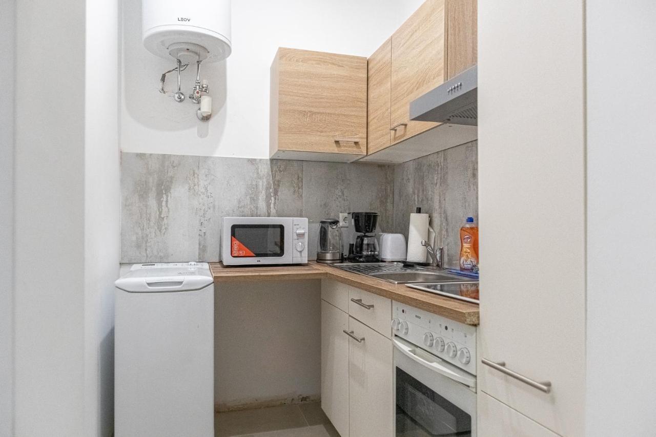 9 Min From City Center - Beautiful Studio Near U1 Reumannplatz Wenen Buitenkant foto